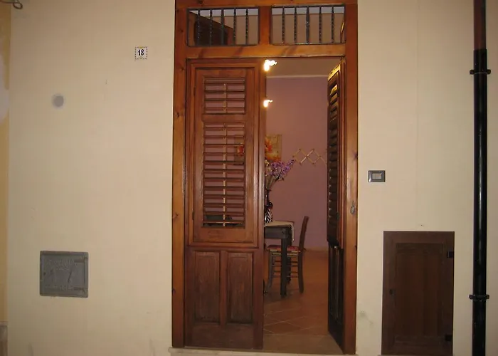 Guest house Sicania House